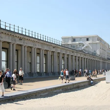 Apartment In Near Wellington Racecourse Ostend