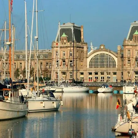 公寓 In Near Wellington Racecourse